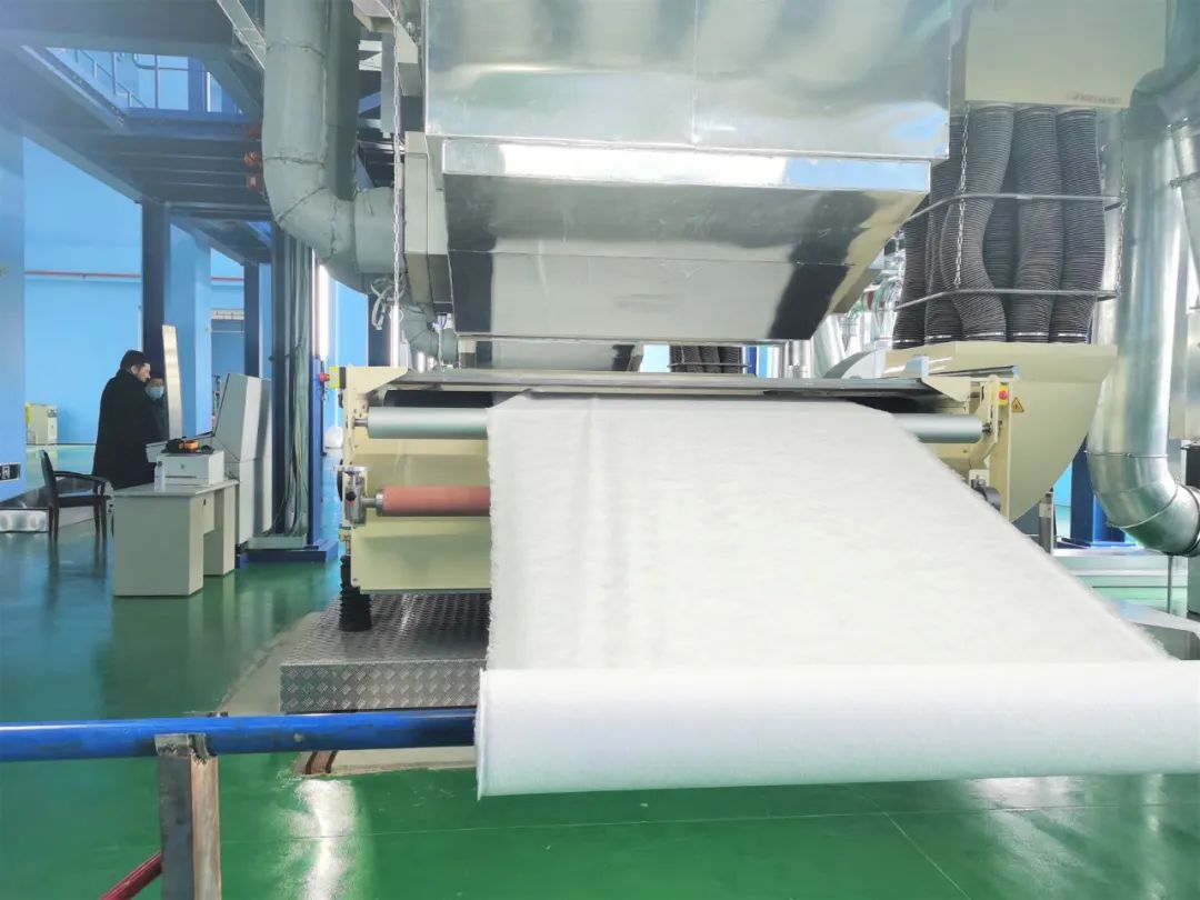 Meltblowout machine